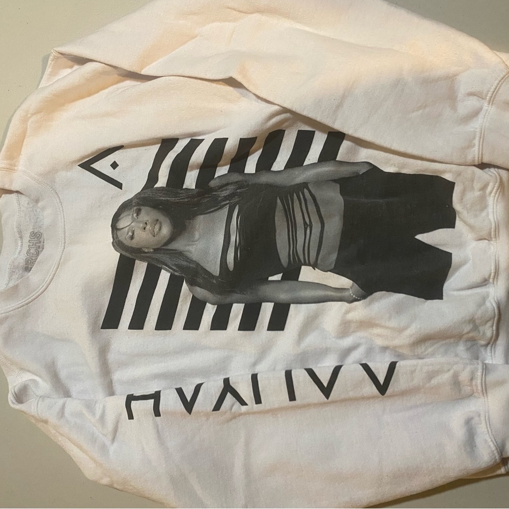 Vintage Aaliyah Crew Neck